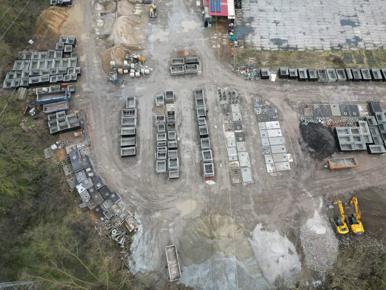 Baza produkcyjna zbiorników betonowych – widok z góry